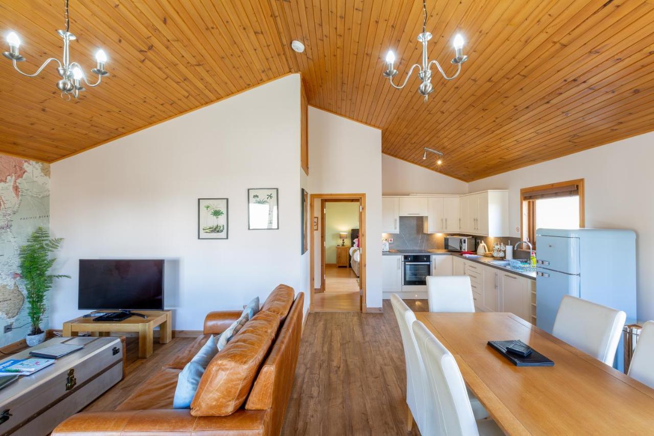 Douglas Fir Lodge With Hot Tub คูพาร์ ภายนอก รูปภาพ