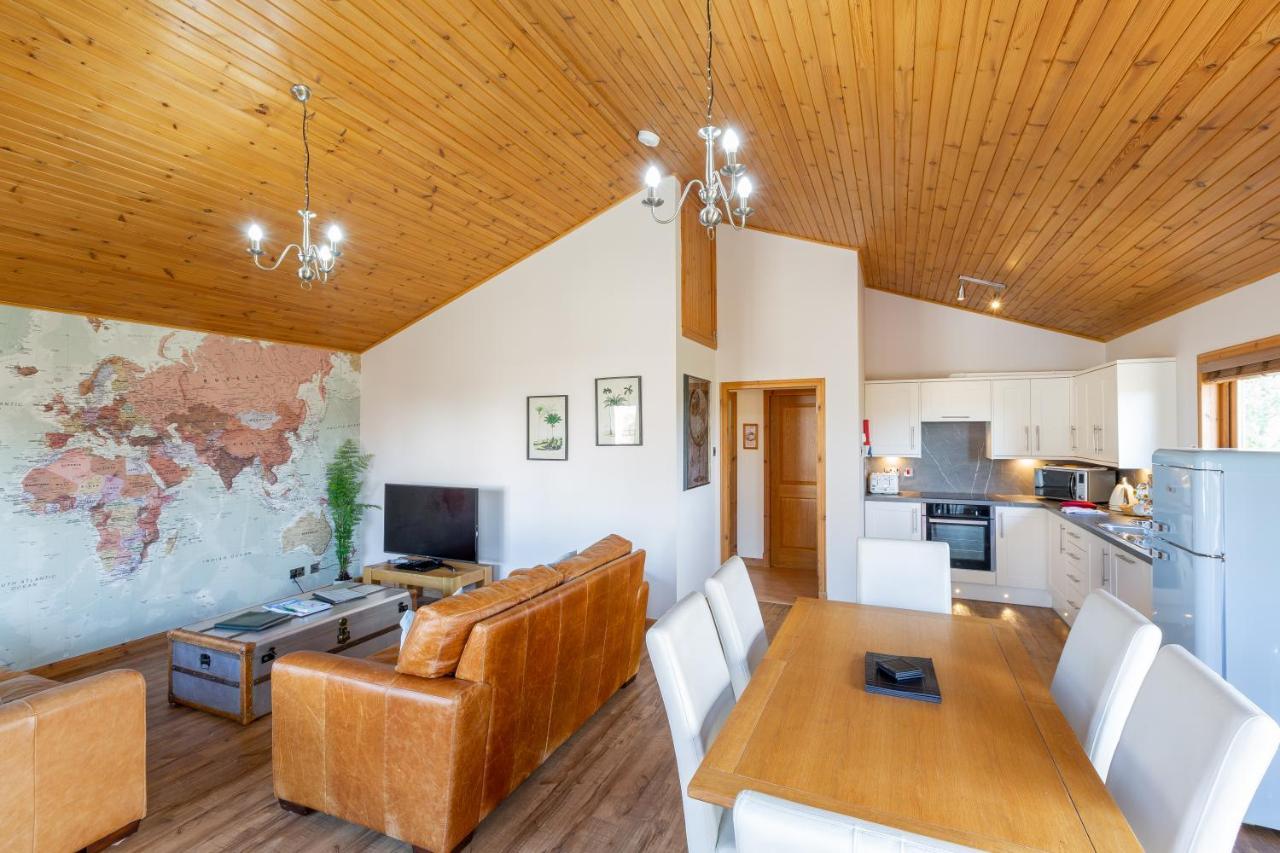 Douglas Fir Lodge With Hot Tub คูพาร์ ภายนอก รูปภาพ